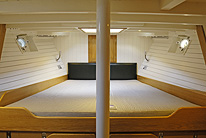 v berth and fittings